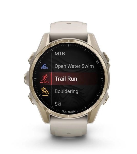 Умные часы Garmin Fenix 8, 43 мм, AMOLED, Sapphire Soft Gold with fog Gray/Dark sandstone silicone band